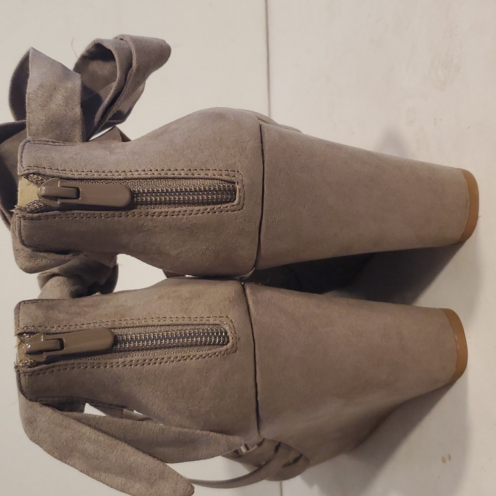 Torrid Taupe Faux Suede Ankle Wrap Wedge Sandal Size 9.5W NWT'S - Picture 5 of 12